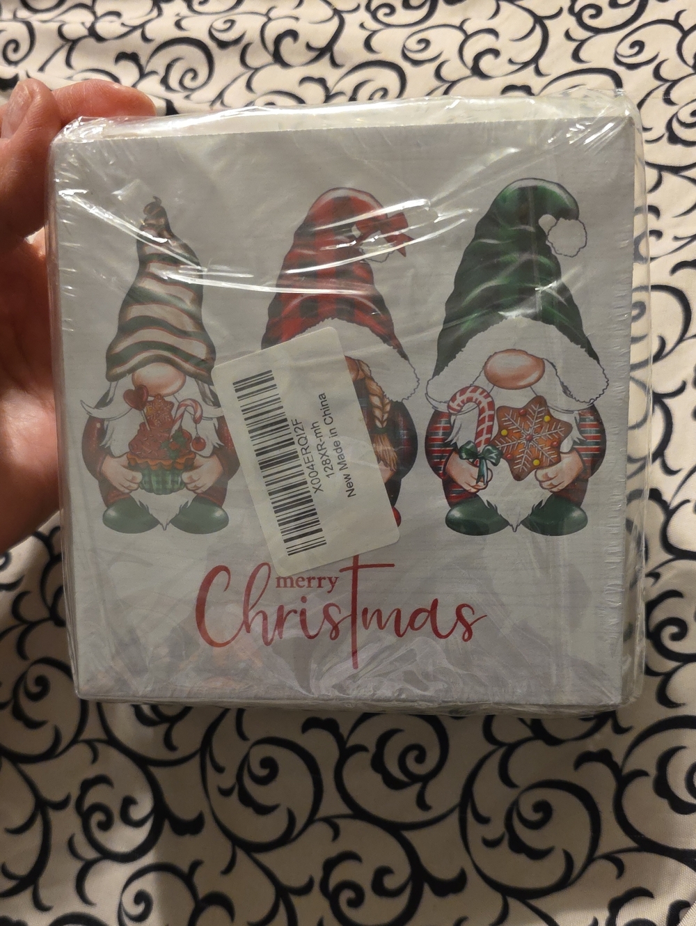 2 Pack Christmas Wooden 5x5 Signs Gnomes & Santa